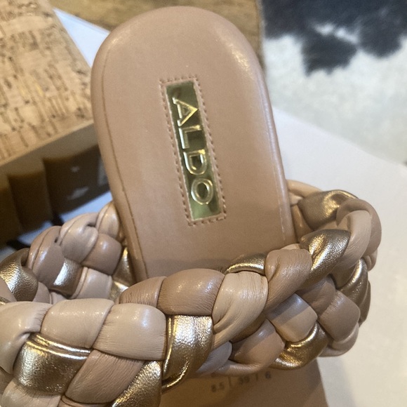 ALDO WEDGE SANDALS - Picture 7 of 13